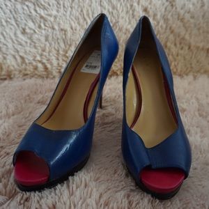 SOLD Women’s high heels (size 10) Nine West